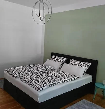 Apartment Ferienwohnung *